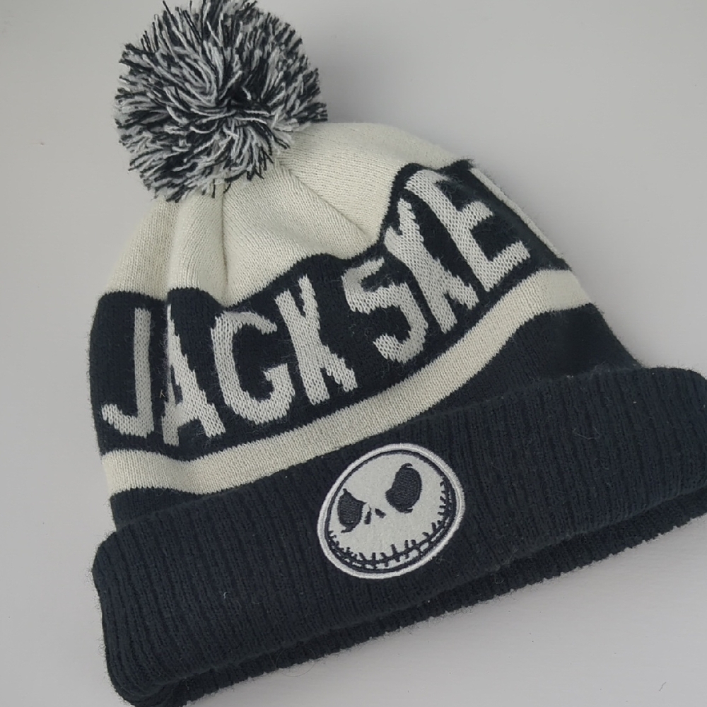 JACK SKELLINGTON Nightmare Before Christmas Pom Knit Beanie Hat